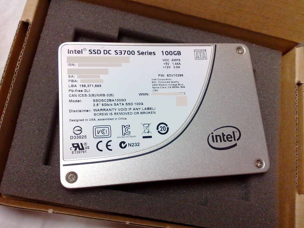 2.5 英寸 SSD